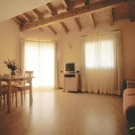 Apartment Trilo 4-6 *