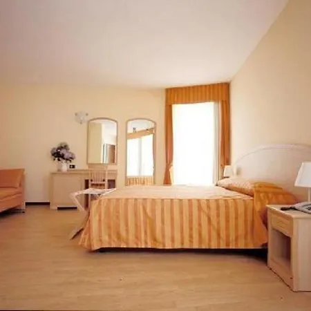 Trilo 4-6 Baveno
